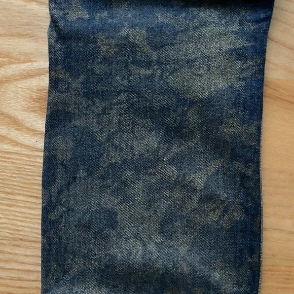 🎉 HP 🎉 7 for all Mankind Gold Foil Printed Skinny Jeans - Picture 6 of 16